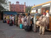 Over 2,200 Sikh Pilgrims Return to India After Baisakhi Celebrations in Pakistan