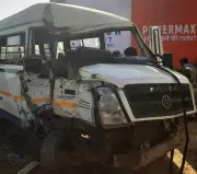 Seven Schoolchildren Injured in Noida School Bus Collision Near Dadri