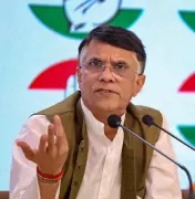 Supreme Court Stays Telangana HC Order Granting Transit Anticipatory Bail to Pawan Khera