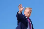 Trump Announces US Clearing Strait of Hormuz Amid Peace Talks in Islamabad