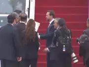 US Diplomats Land in Pakistan for Truce Talks with Iran on Hormuz Strait