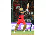 Virat Kohli Becomes First Player to Complete 9000 IPL Runs