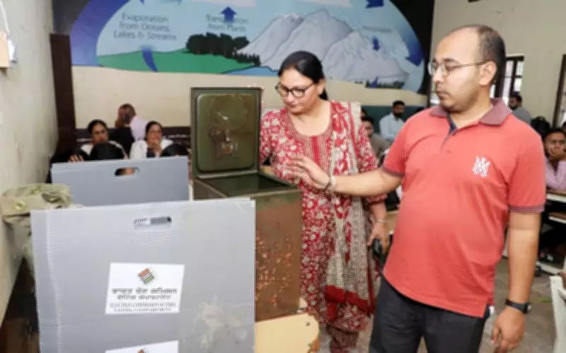 133 Parties Dispatched to Polling Stations with Election Material in Jalandhar