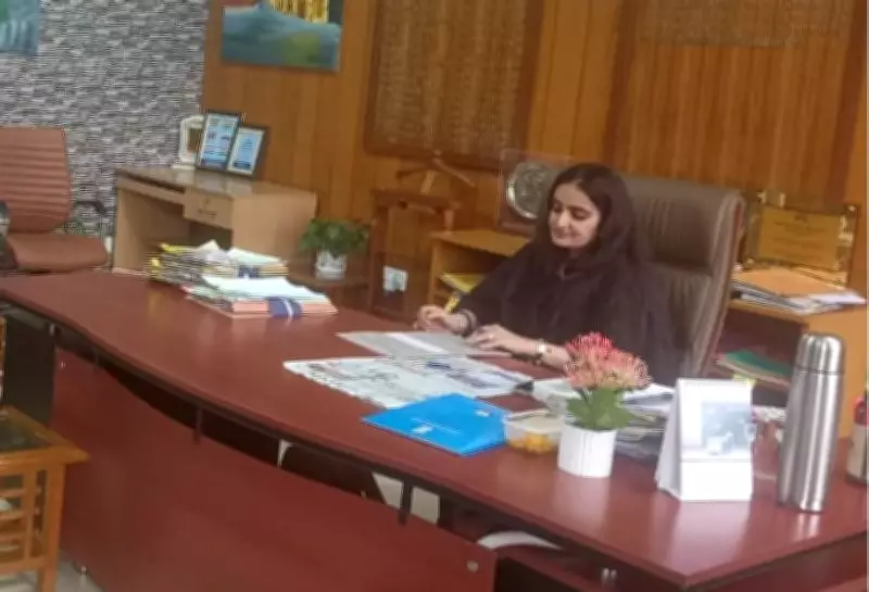1572 Candidates File Papers for Panchayat Elections in Hamirpur