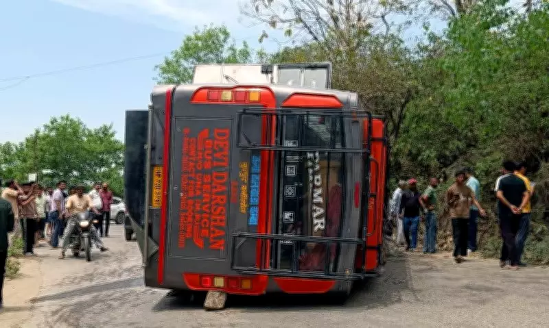 24 Injured as Private Bus Overturns in Himachal's Nurpur