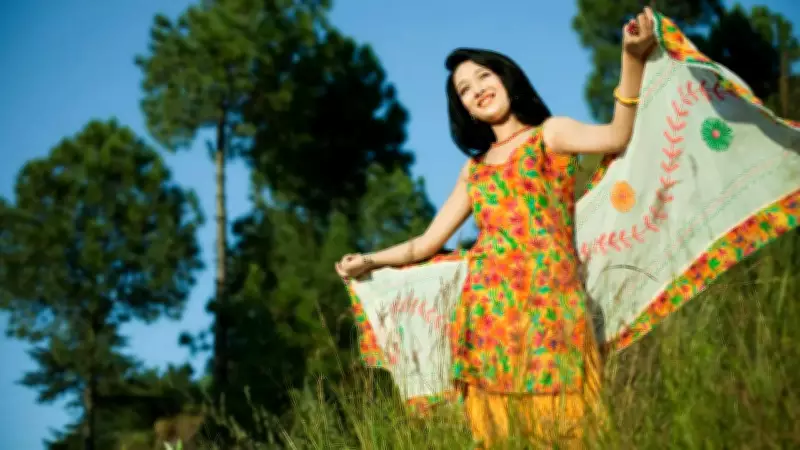 5 Dupatta Styling Tricks Indian Women Swear By for Effortless Style