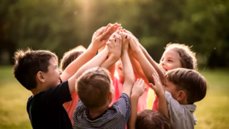 5 Lessons to Raise Socially Aware and Respectful Children