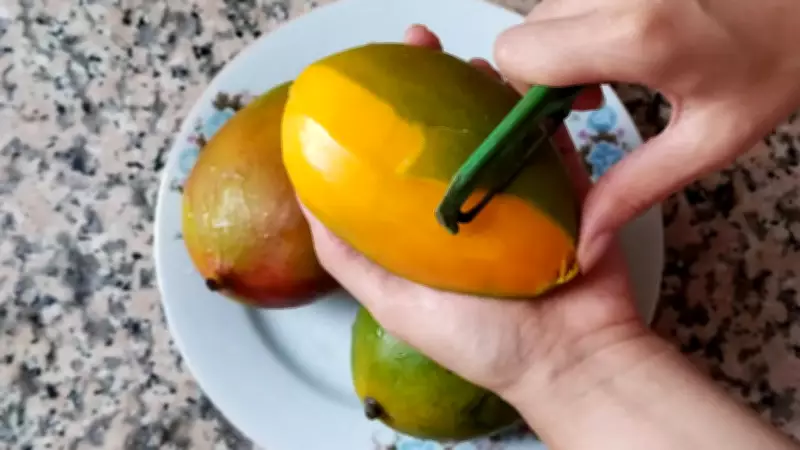 6 Genius Ways to Use Mango Peel in Your Kitchen Instead of Throwing It Away