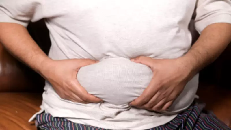 6 Herbal Teas to Naturally Reduce Bloating and Improve Digestion
