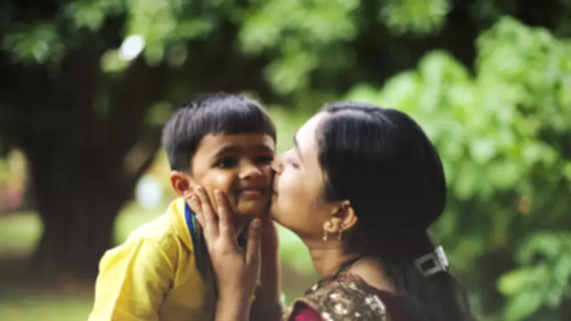 6 Things Emotionally Intelligent Parents Do Differently Every Day