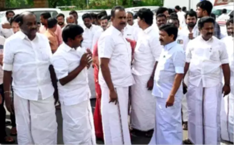 AIADMK Reconciliation Moves Gain Momentum After Cabinet Expansion