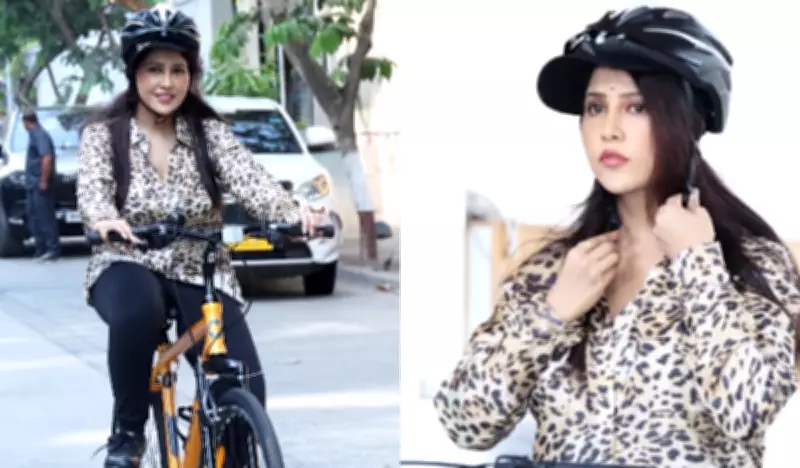 Amruta Fadnavis Switches to Bicycle to Save Fuel in Maharashtra