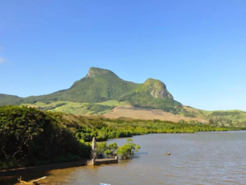 Ancient Indian Ocean Microcontinent Mauritia Reveals Continental Rifting Secrets