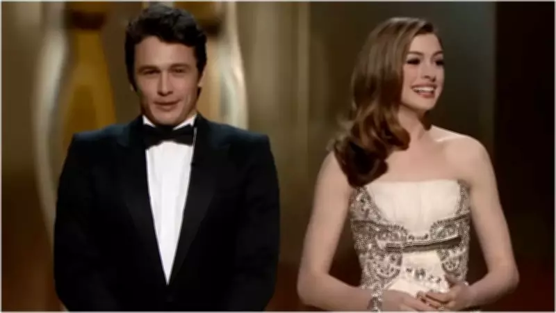 Anne Hathaway's Mother Hilariously Corrects Her Posture During 2011 Oscars