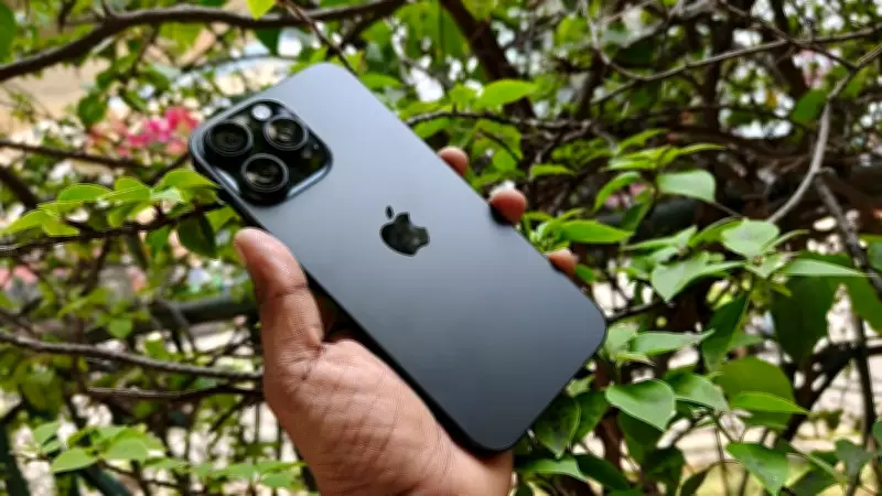 Apple Developing Anti-Snatching Feature for iPhones to Auto-Lock When Stolen