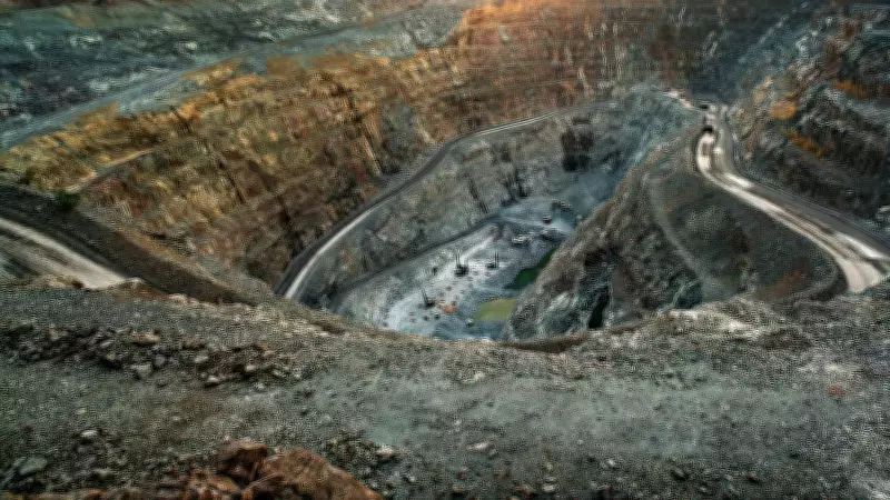 At Least 28 Killed in Landslide at Illegal Gold Mine in Angola