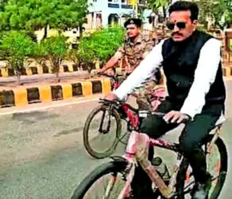 Aurangabad judge cycles to court to back PM's fuel conservation call