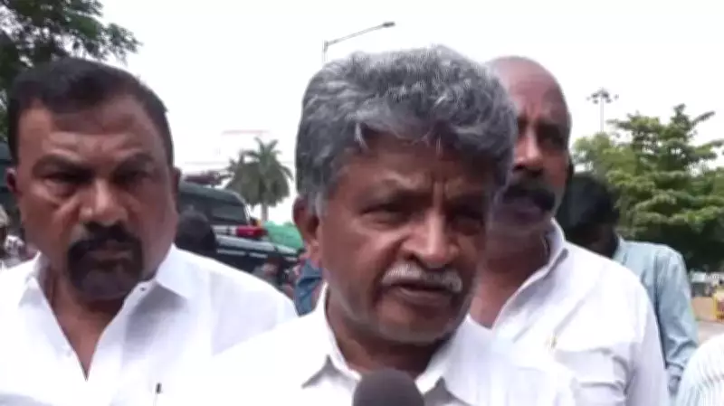 Backward Class Federation Warns Congress Against Removing Siddaramaiah