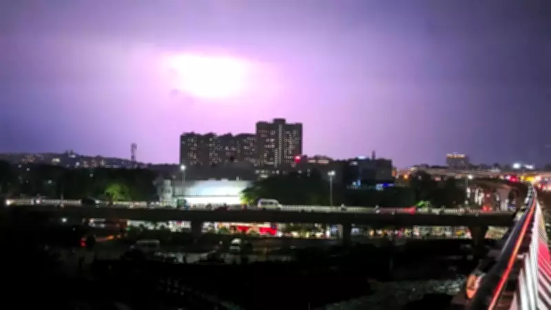 Bengaluru Thunderstorms Bring Relief, Disrupt Metro and Traffic