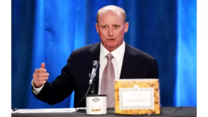 Berkshire Hathaway's Greg Abel Takes Cautious Approach to AI at First AGM as CEO