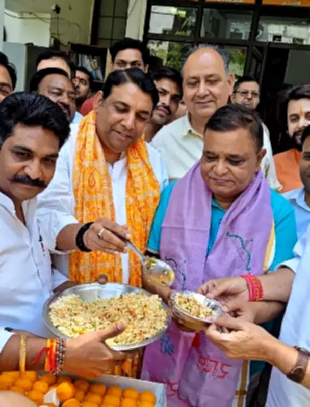 BJP Workers Celebrate Bengal Win with Jhalmuri Distribution in UP, Delhi