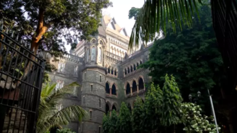 Bombay HC Upholds Father's Visitation Rights, Criticizes Mother's Possessiveness