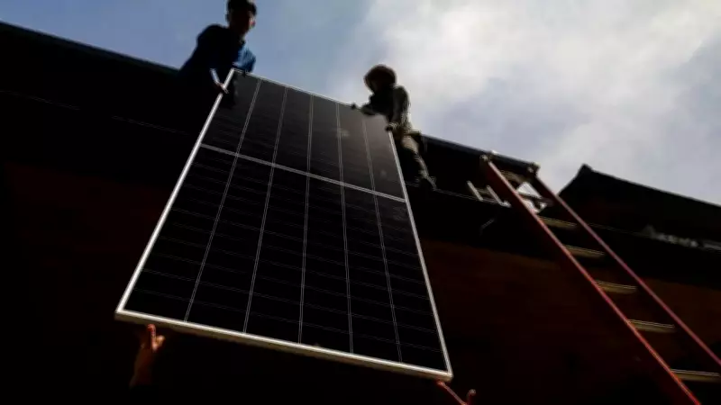 Centre Approves 13 Lakh Rooftop Solar Systems for Low-Income Homes