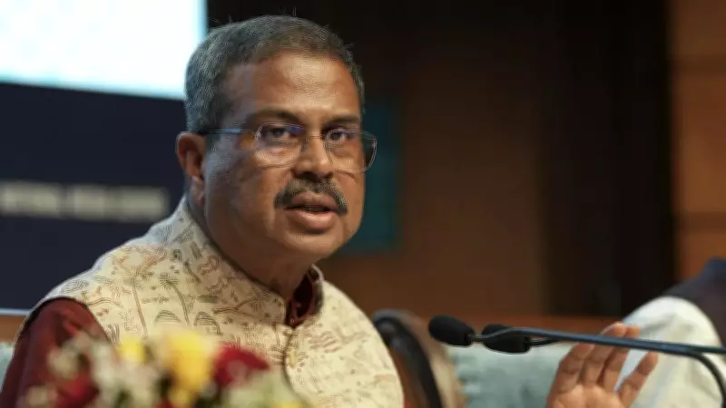 Centre to Urge Bengal and TN to Implement Education Schemes