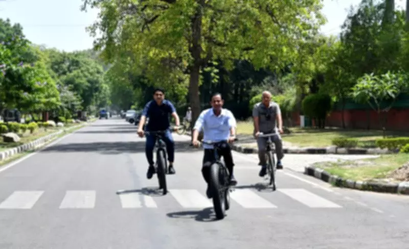 Chandigarh Officials Join 'No Vehicle Wednesday' Initiative