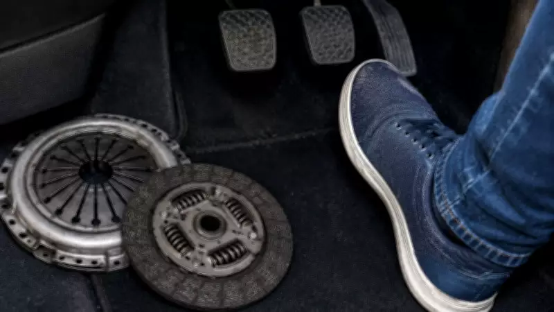Common driving habits that can ruin your car's clutch life in India