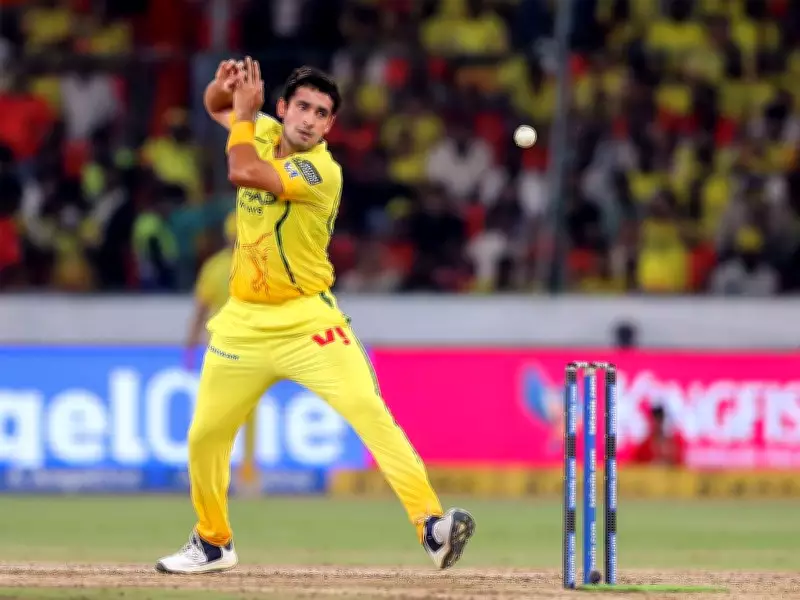CSK Bowlers Shine as MI Falter to 159/7 Despite Naman Dhir's Fifty in IPL