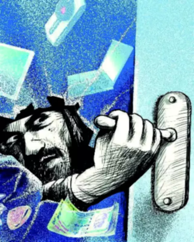 Delivery Executive Robs Locked Houses in Visakhapatnam, Arrested