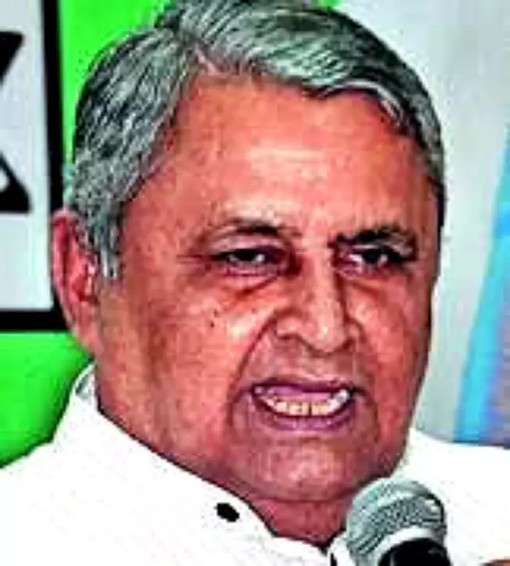 Deputy CM defends Modi's advisory on forex reserves, slams opposition