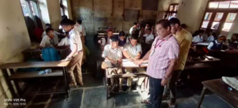 Diabetic Student Overcomes Odds, Scores 71% in HSC; Blind Students Use AI to Clear Exams