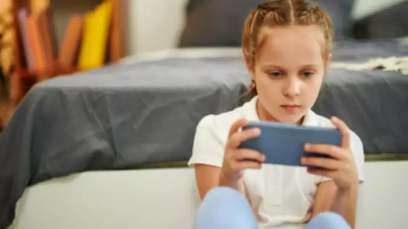 Digital Overload and Brain Health: Experts Warn of Cognitive Risks