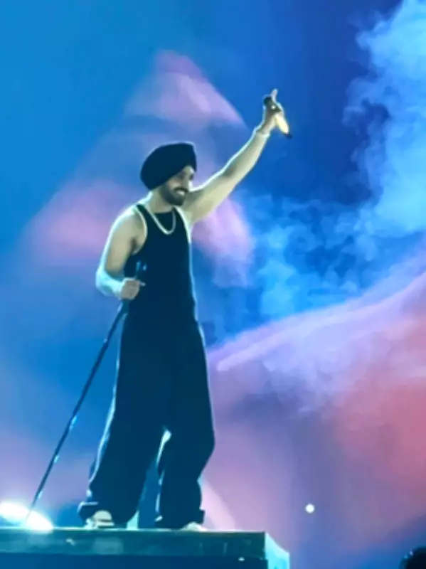 Diljit Dosanjh Stops Calgary Concert, Says No Fear of Death