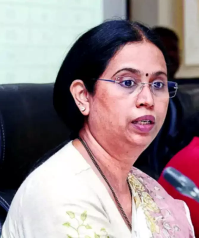 District Minister Laxmi Hebbalkar Issues Monsoon Preparedness Directives