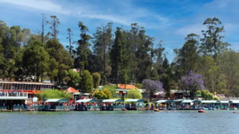 Domestic Tourism Rises as PM Urges Limiting Foreign Travel Amid Global Headwinds