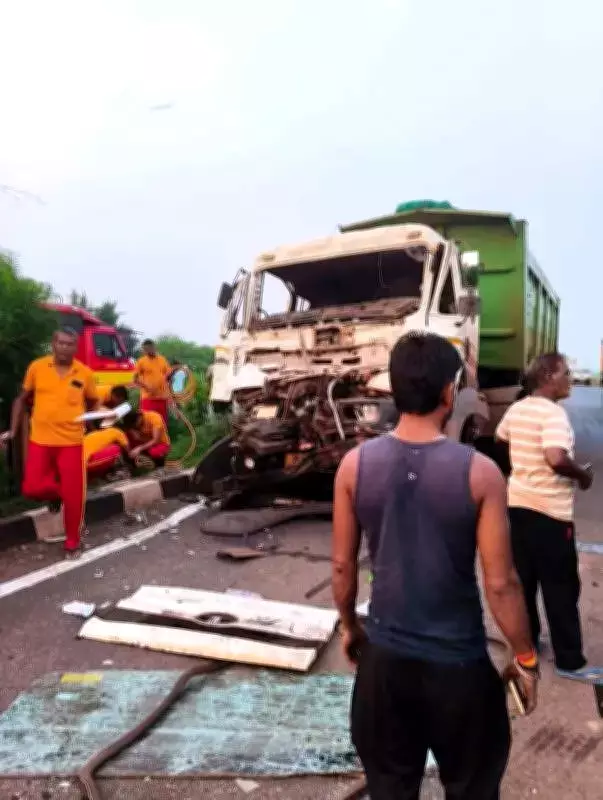 Driver killed as trailer hits truck on NH-20 in Odisha's Keonjhar