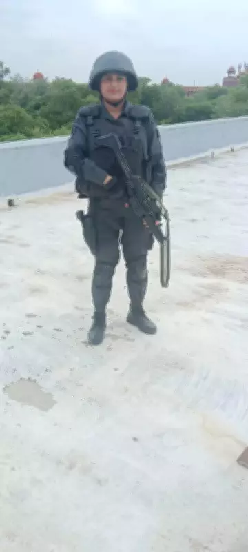 Dumbbell with fingerprints, bloodstains key evidence in SWAT commando murder case