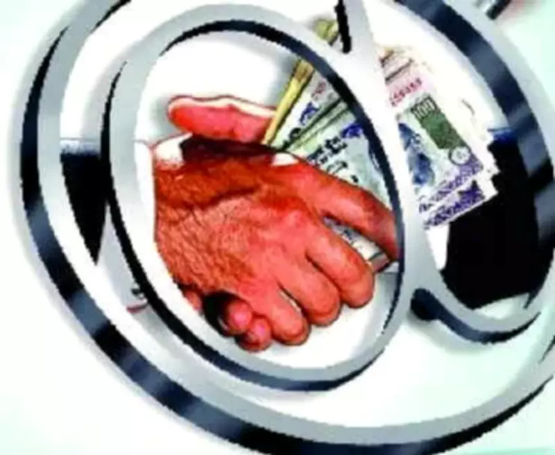 DVAC Nabs Karur RTO for Accepting ₹5,000 Bribe from Bus Operator