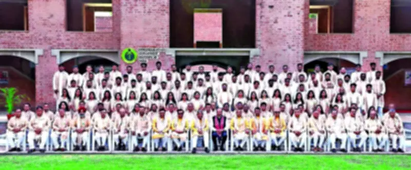 EDII Convocation 2025: 3 Student Entrepreneurs Win Hearts with Startups