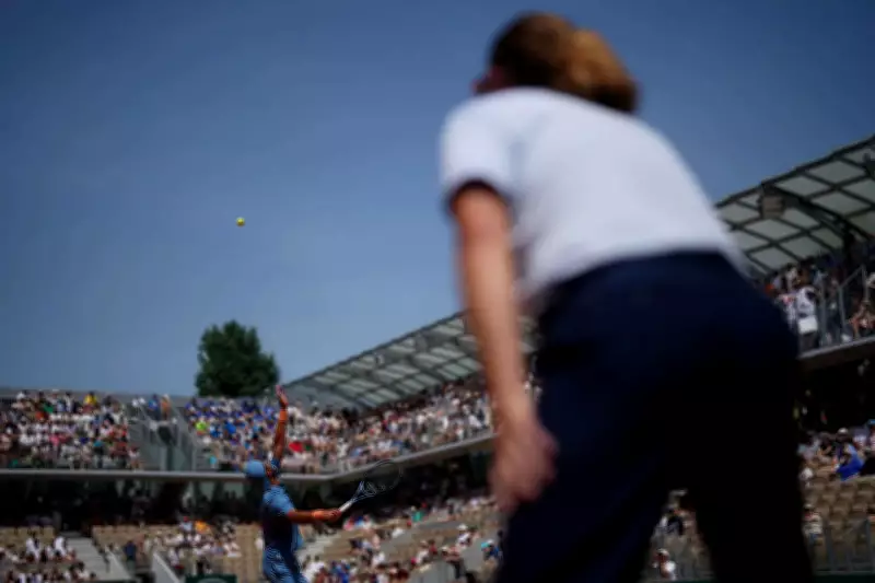 Extreme Heat at 2026 French Open: Mensik Collapses, Djokovic Urges Schedule Change