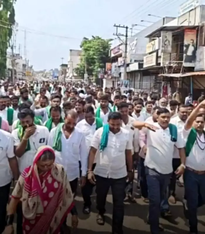 Farmers' Protest in Hukkeri Intensifies with Road Blockade and Bandh