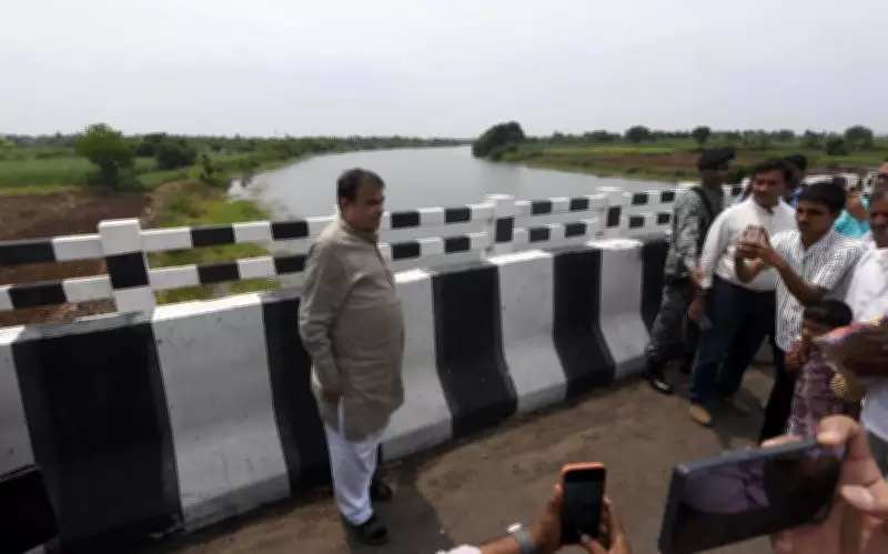Gadkari inspects Pune-Pandharpur palkhi route, says 80% work done, to be ready by Dec