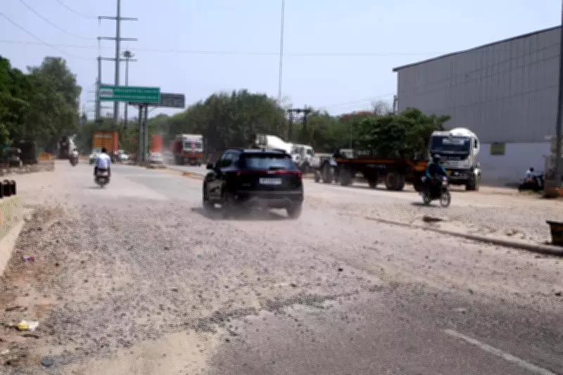 Ghaziabad DM Leads Anti-Dust Drive to Combat Air Pollution