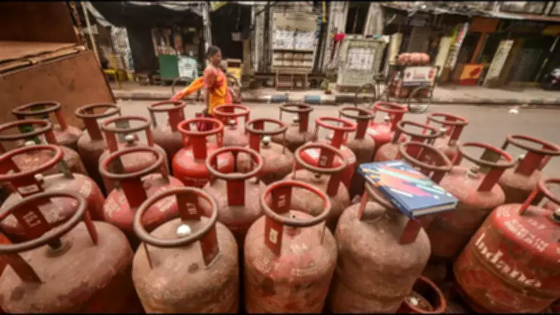 Govt says LPG supplies improve, backlog clearing, delivery time down to 4.5 days