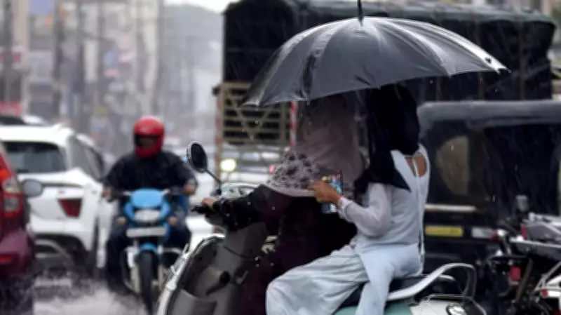 Heavy Rains and Thunderstorms Hit Karnataka, Easing Summer Heat