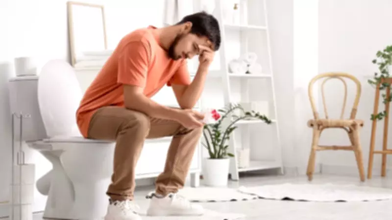 Hidden Health Risks of Prolonged Toilet Sitting and Why Doctors Warn Against Scrolling