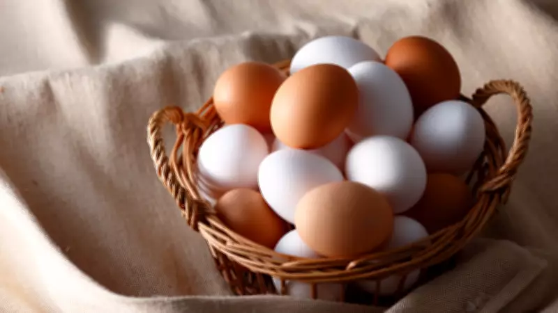 How Long Can Eggs Be Left at Room Temperature? Safety Tips